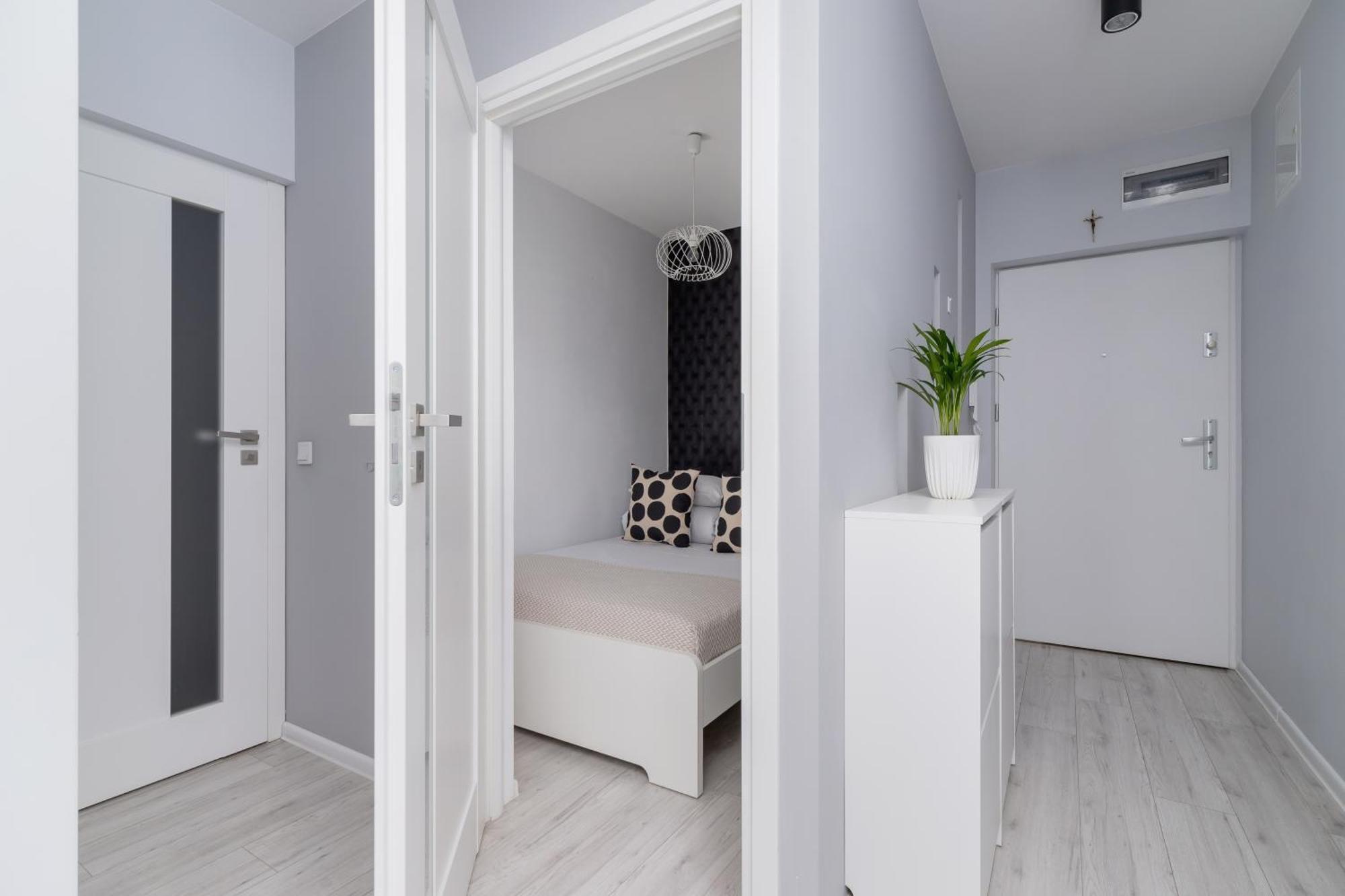 One Bedroom Apartment With A Balcony - Dietla 109 Street Краків Екстер'єр фото