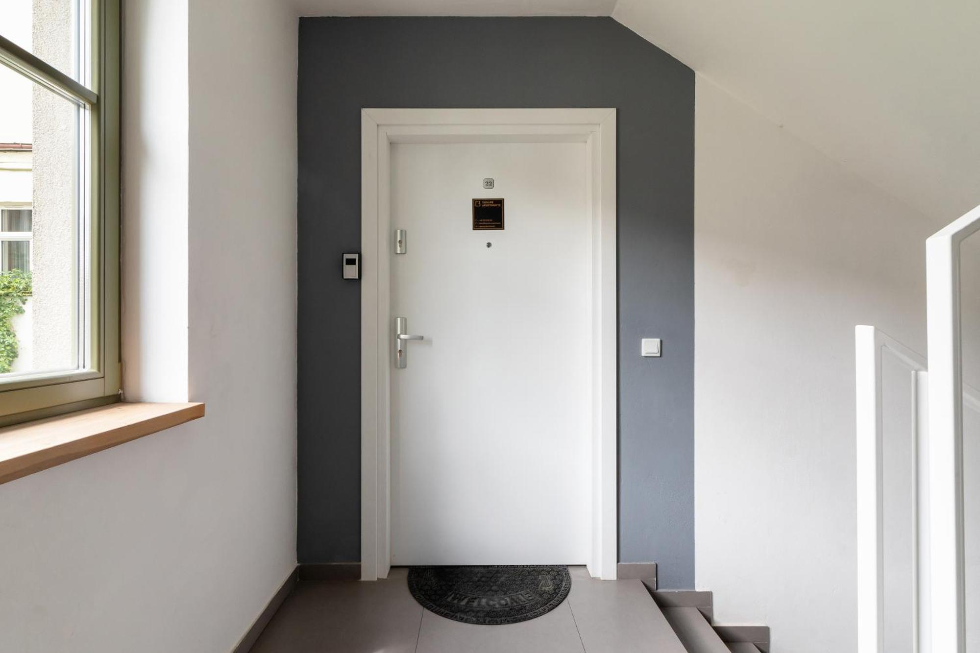 One Bedroom Apartment With A Balcony - Dietla 109 Street Краків Екстер'єр фото